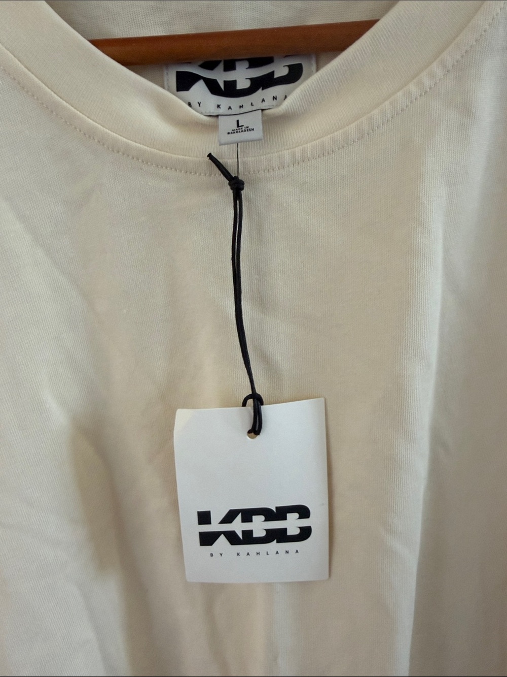 Relaxed Crewneck Short-Sleeve T-Shirt in Cream - Picture 3 of 4